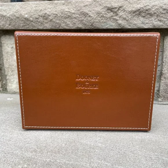 NIB DOONEY & BOURKE 1975 LEATHER WRISTLET Women's Brown Leather Wristlet - Picture 4 of 15